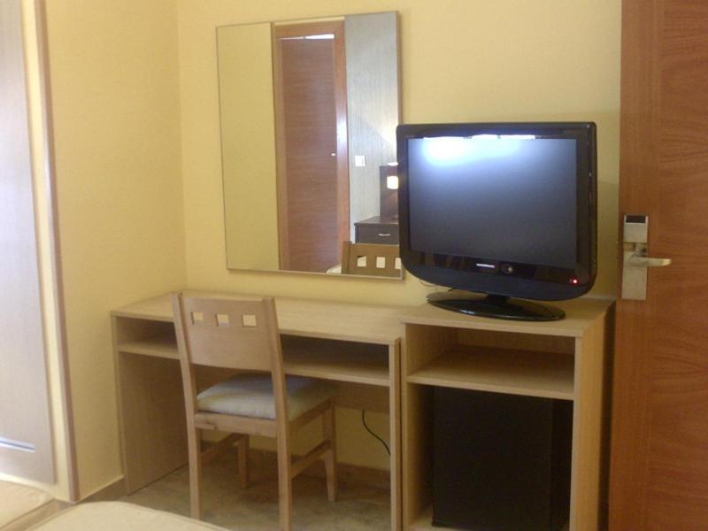 Hotel Los Chiles Виянуева дел Арсобиспо Стая снимка